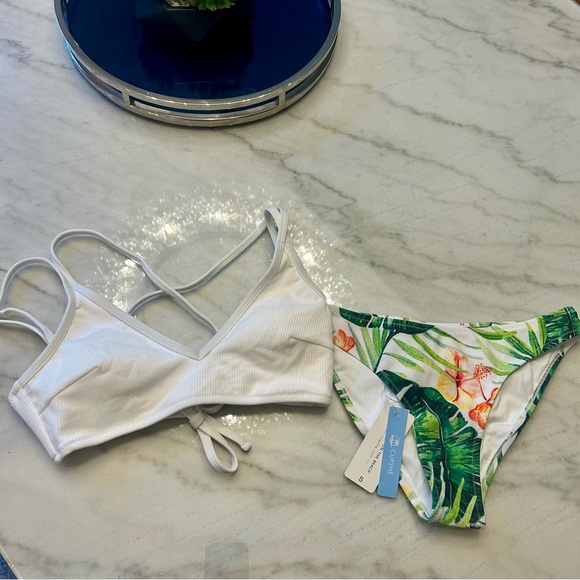 Cupshe 2 Piece White/White Print Bathing Suit 🆕 - Picture 2 of 2